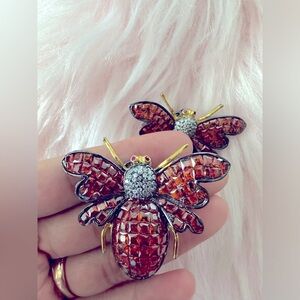 Women very cute premium quality earrings